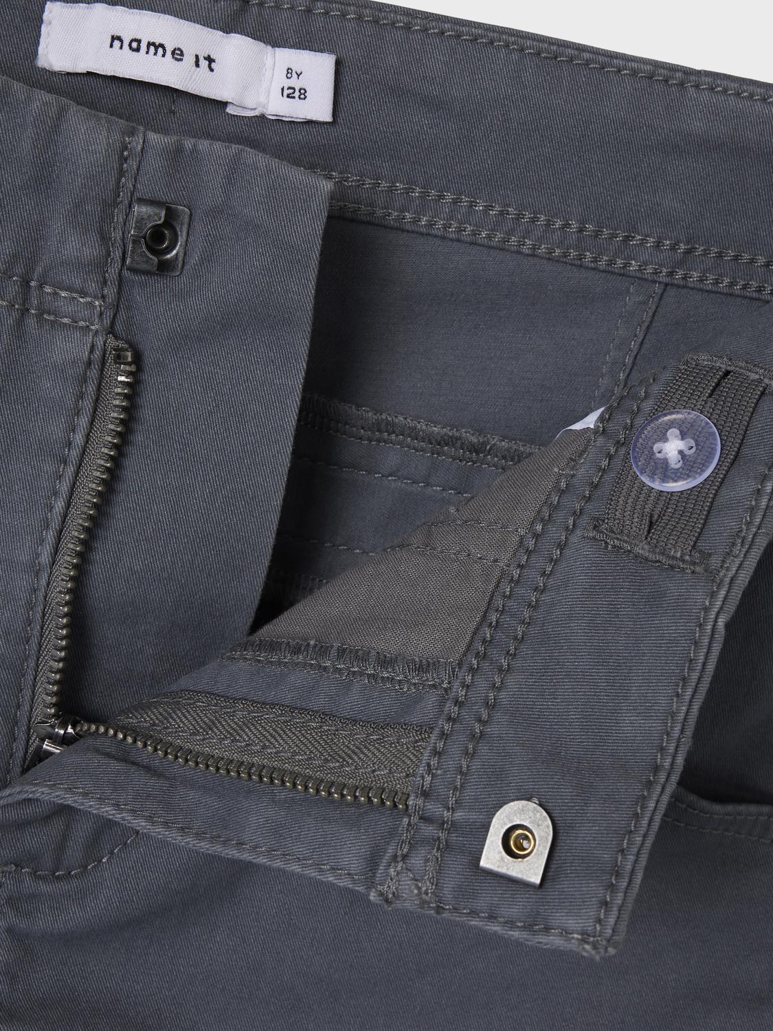 model_shot-front_full